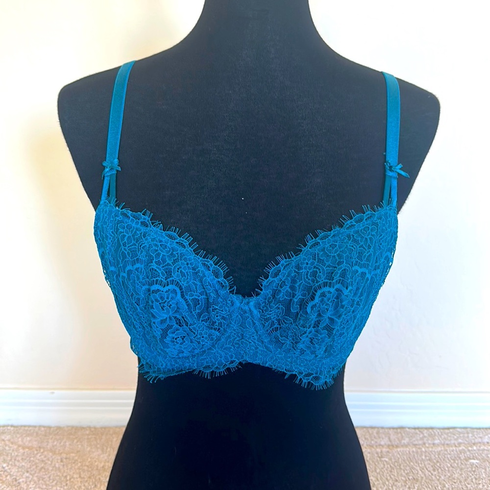 Victoria’s Secret Dream Angels Push-up without Padding bra